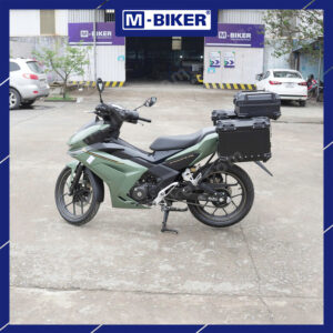 Baga tấm Winner R gắn khung thùng hông