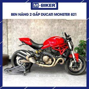 Ben nâng xe Ducati Monster 821 hai gắp