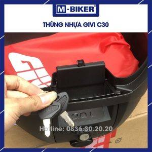 Thùng sau Givi C30N màu đỏ